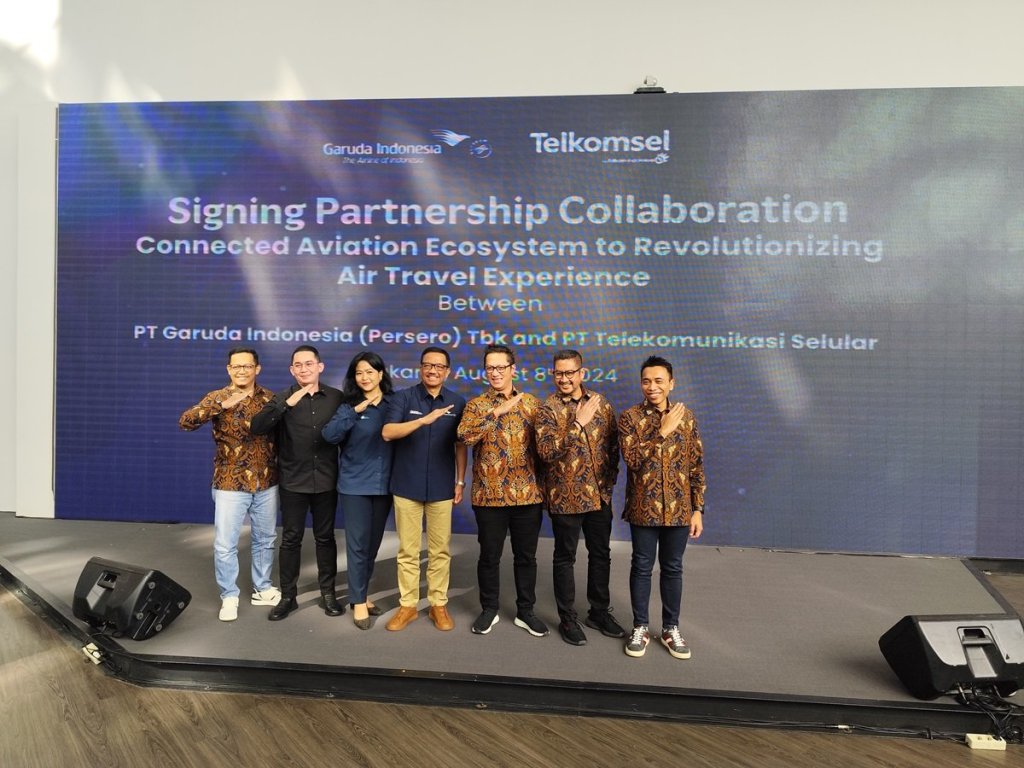 Kolaborasi Telkomsel dan Garuda Indonesia Hadirkan Paket Roaming Telkomsel dan Perkuatan Connected Aviation&nbsp;Ecosystem